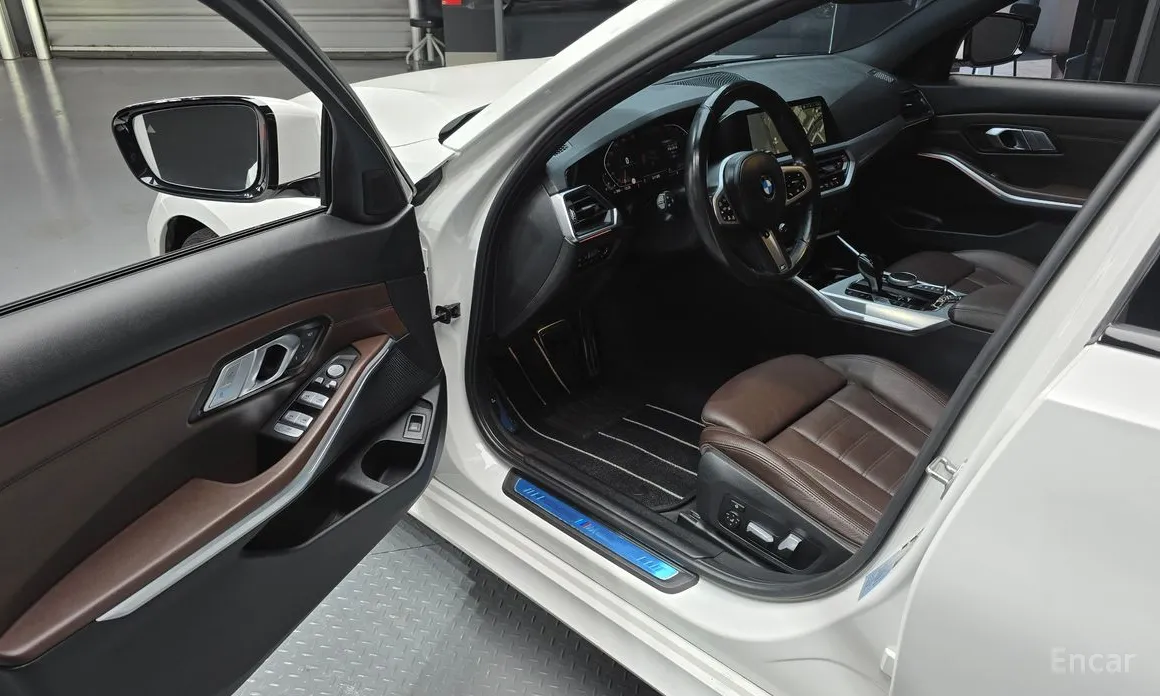 Фото 11 - BMW 3 Series