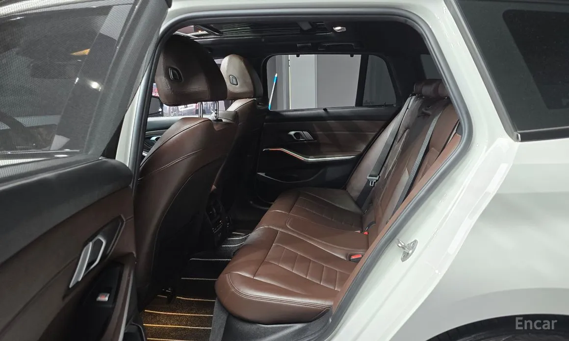 Фото 13 - BMW 3 Series