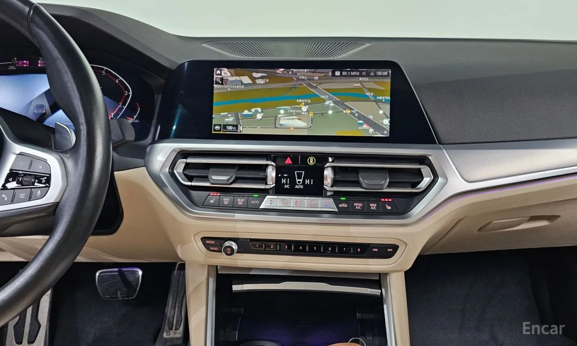 Photo 14 - BMW 3 Series