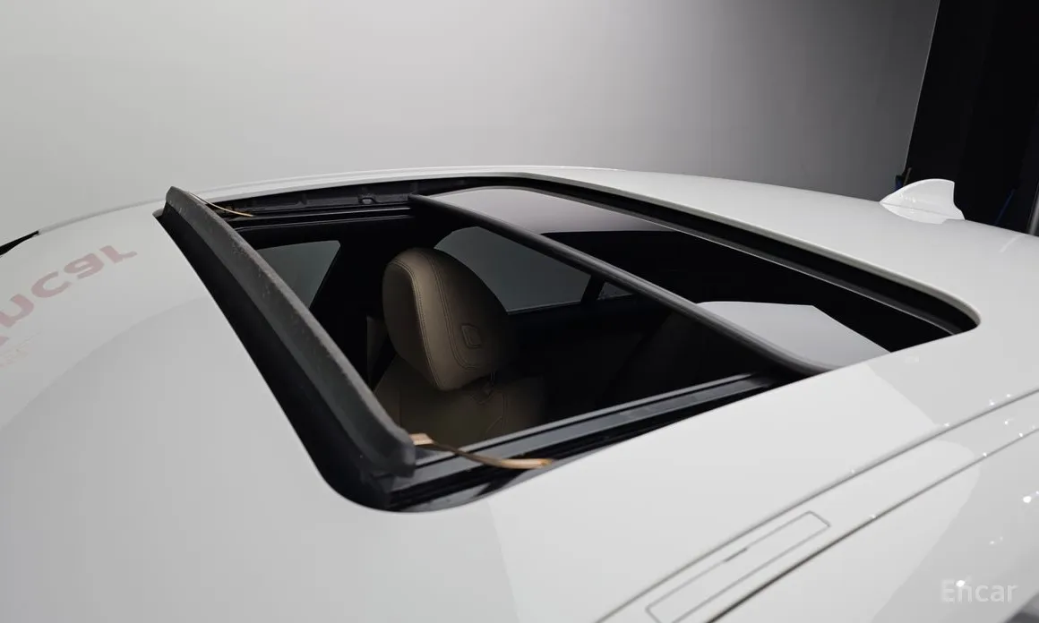 Photo 19 - BMW 3 Series