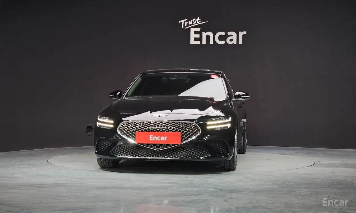 Photo 3 - Genesis G70