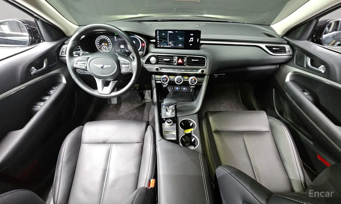 Photo 7 - Genesis G70