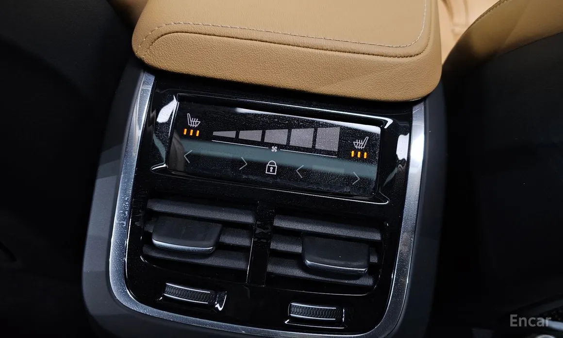 Фото 19 - Volvo S60