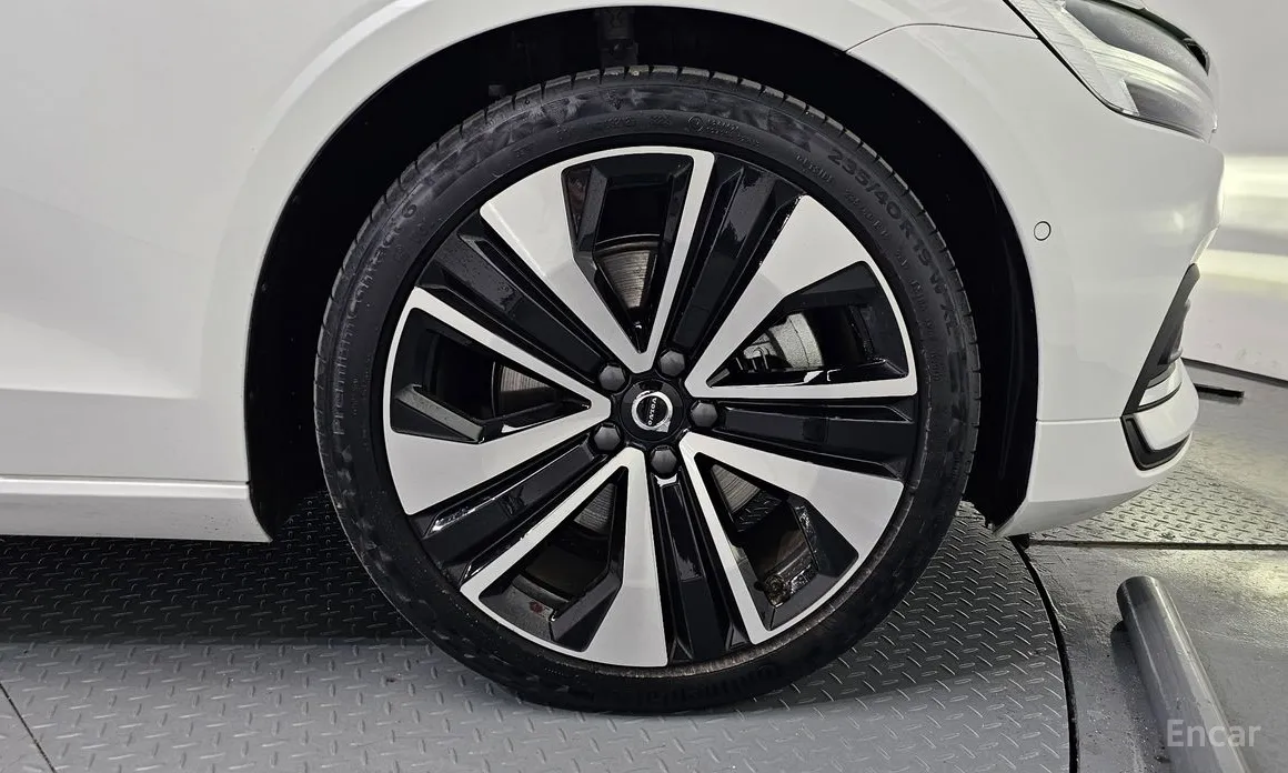 Фото 5 - Volvo S60