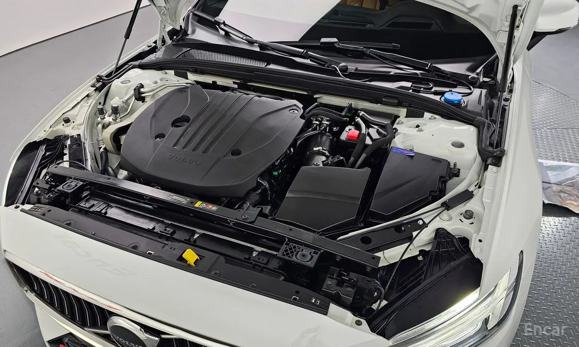 Фото 6 - Volvo S60