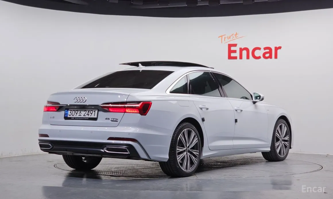 Фото 2 - Audi A6