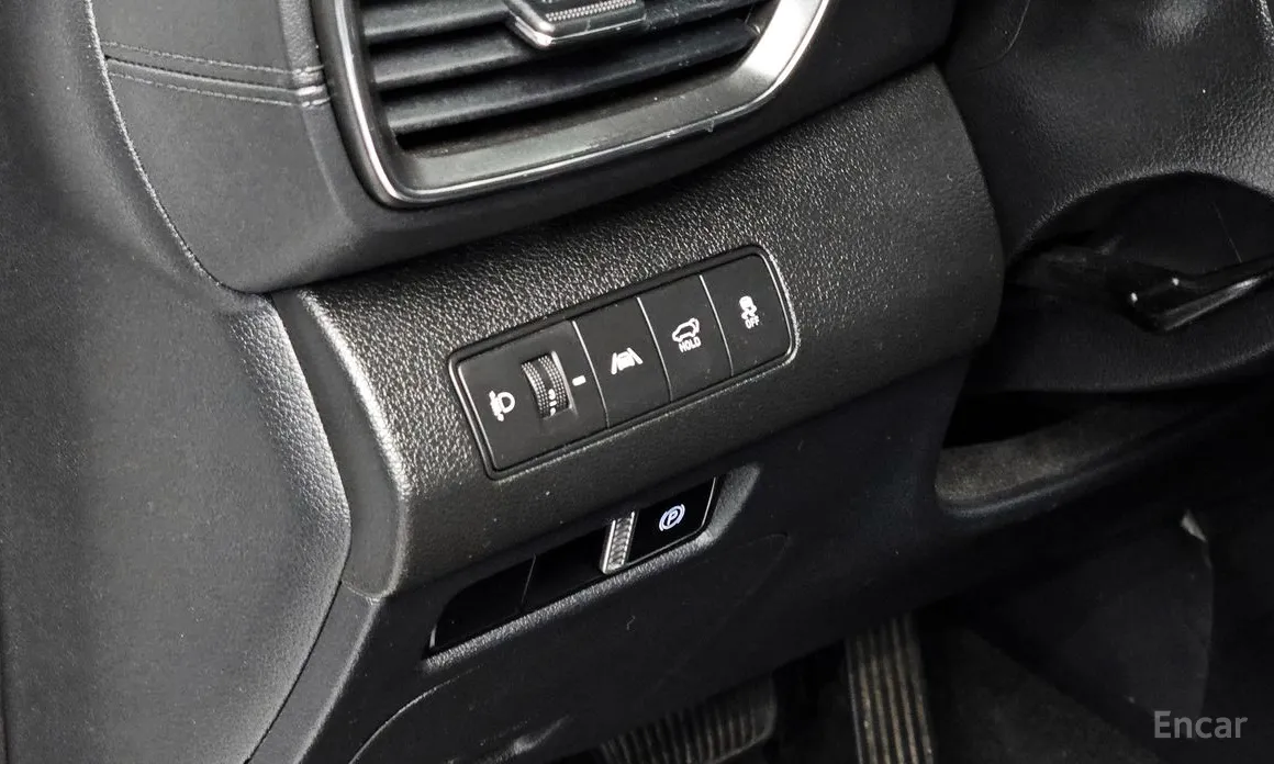 Фото 16 - Hyundai Santa Fe