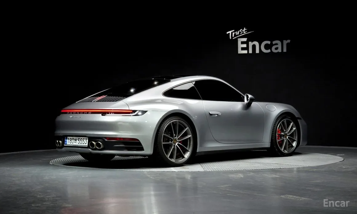 Фото 2 - Porsche 911