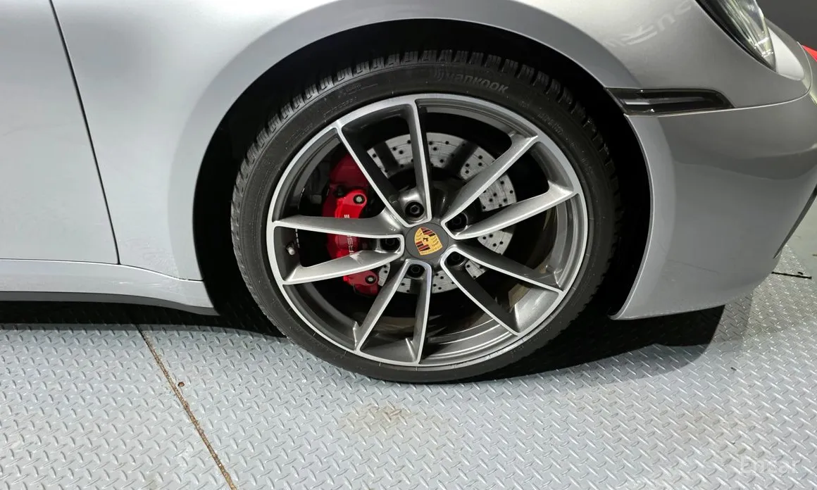 Фото 5 - Porsche 911