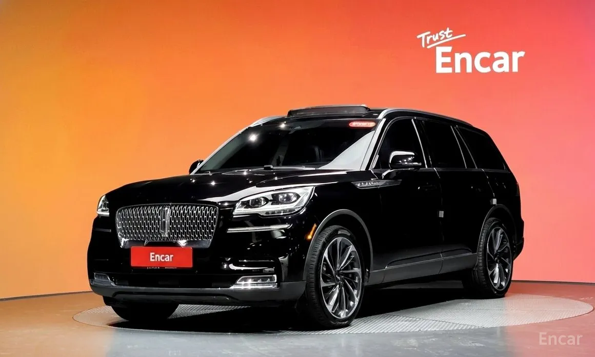 Фото 1 - Lincoln Aviator