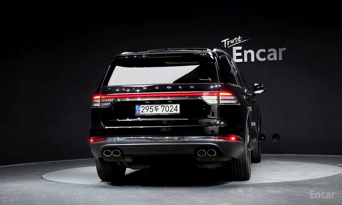 Фото 4 - Lincoln Aviator