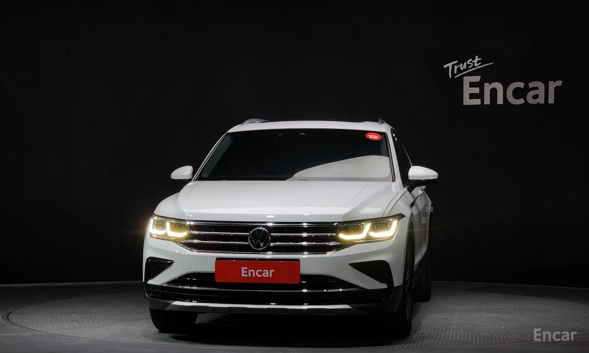 Фото 3 - Volkswagen Tiguan