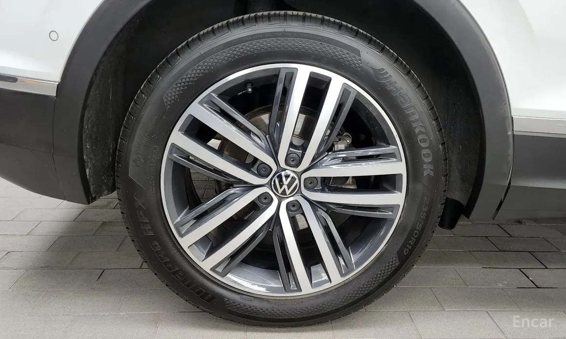 Фото 5 - Volkswagen Tiguan