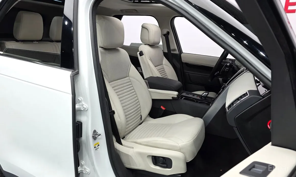 Фото 10 - Land Rover Discovery