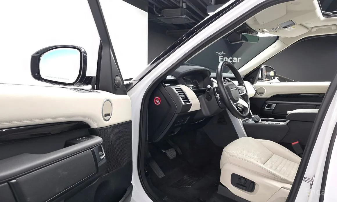 Фото 11 - Land Rover Discovery