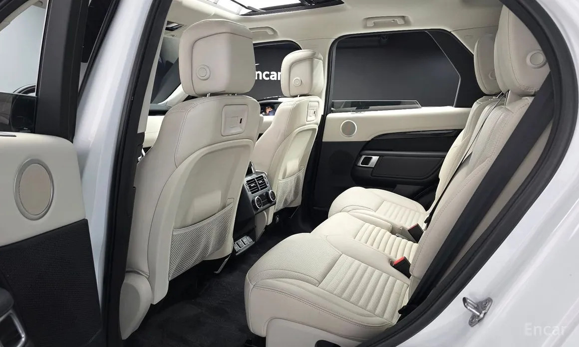 Фото 12 - Land Rover Discovery