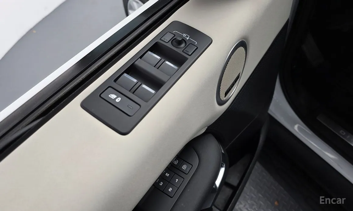 Фото 18 - Land Rover Discovery