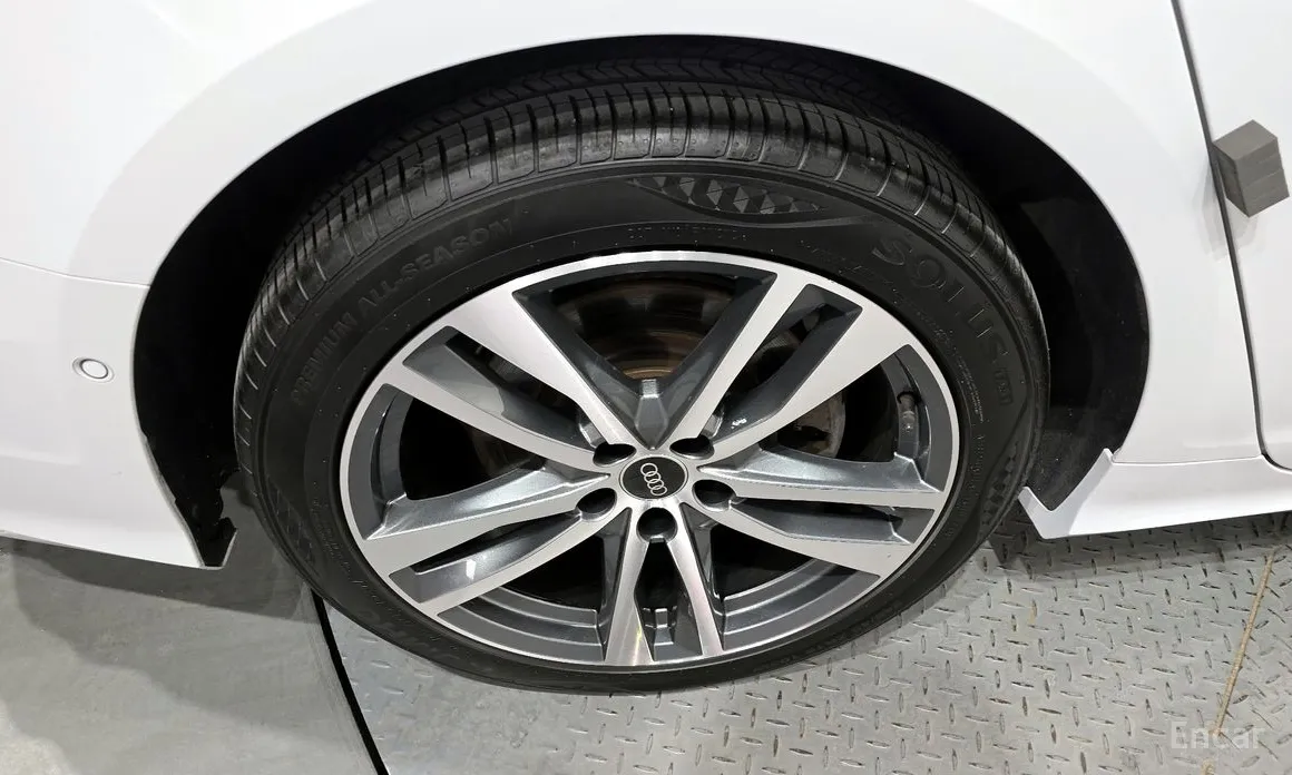 Фото 5 - Audi A6