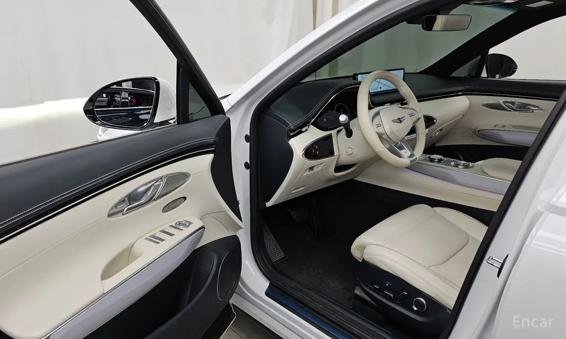 Фото 10 - Genesis GV70