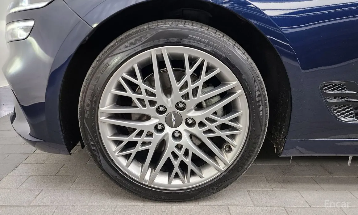 Genesis G70 2020 Gasoline 2.0T 4WD