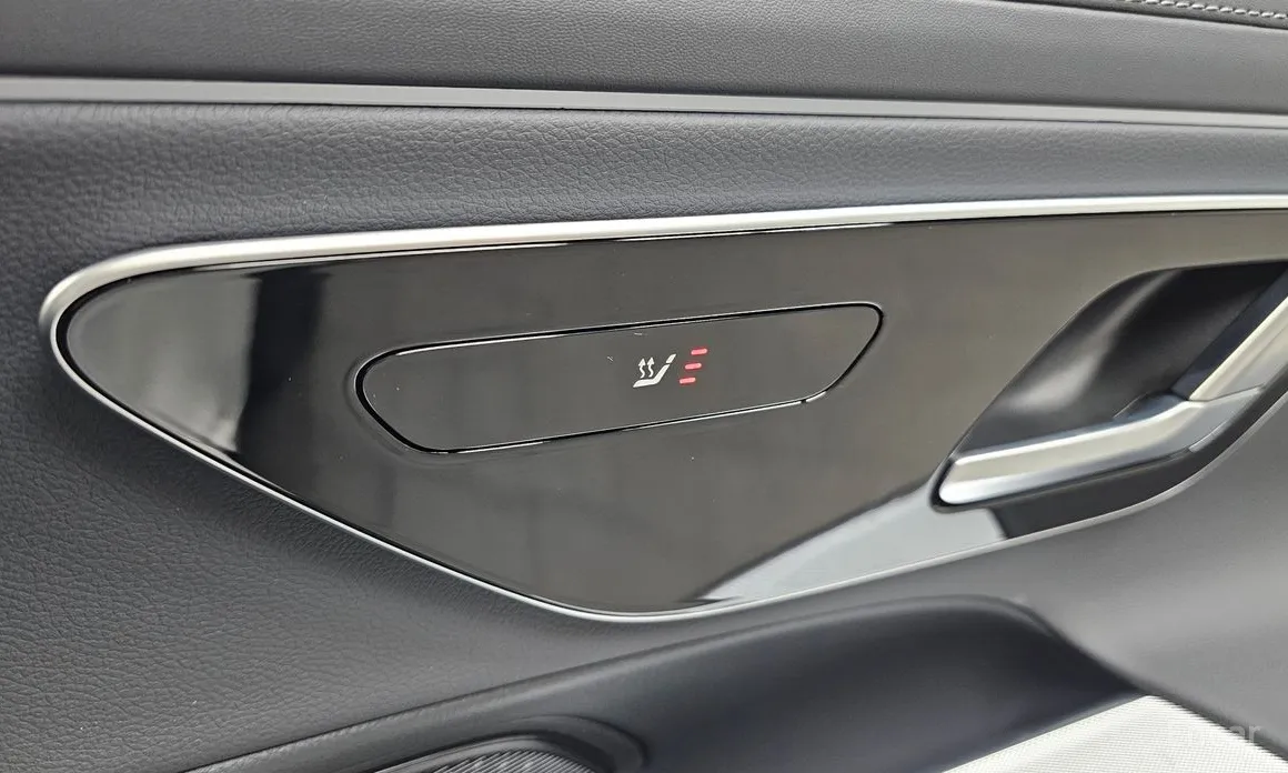 Фото 18 - Mercedes-Benz E-Class