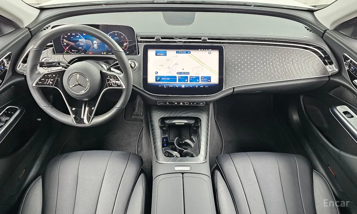 Фото 7 - Mercedes-Benz E-Class