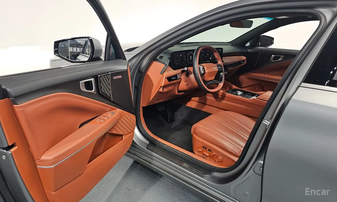 Фото 10 - Kia K8