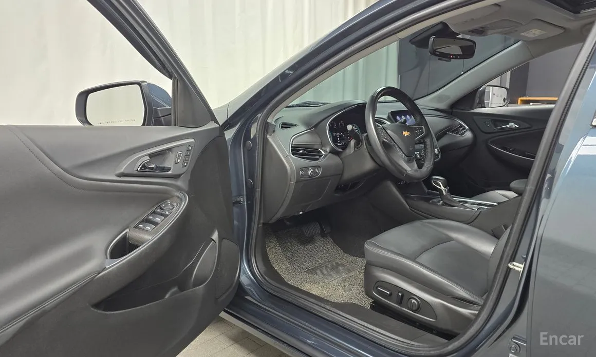 Фото 10 - Chevrolet Malibu