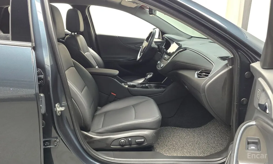 Фото 11 - Chevrolet Malibu