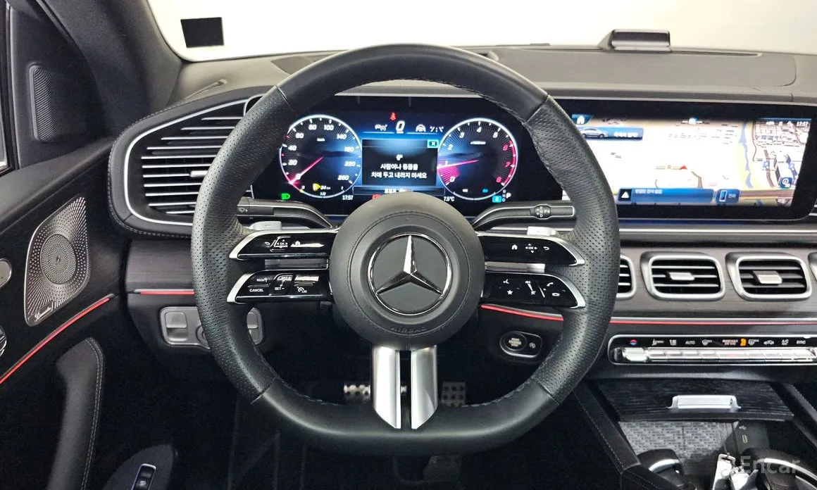 Фото 13 - Mercedes-Benz GLE-Class