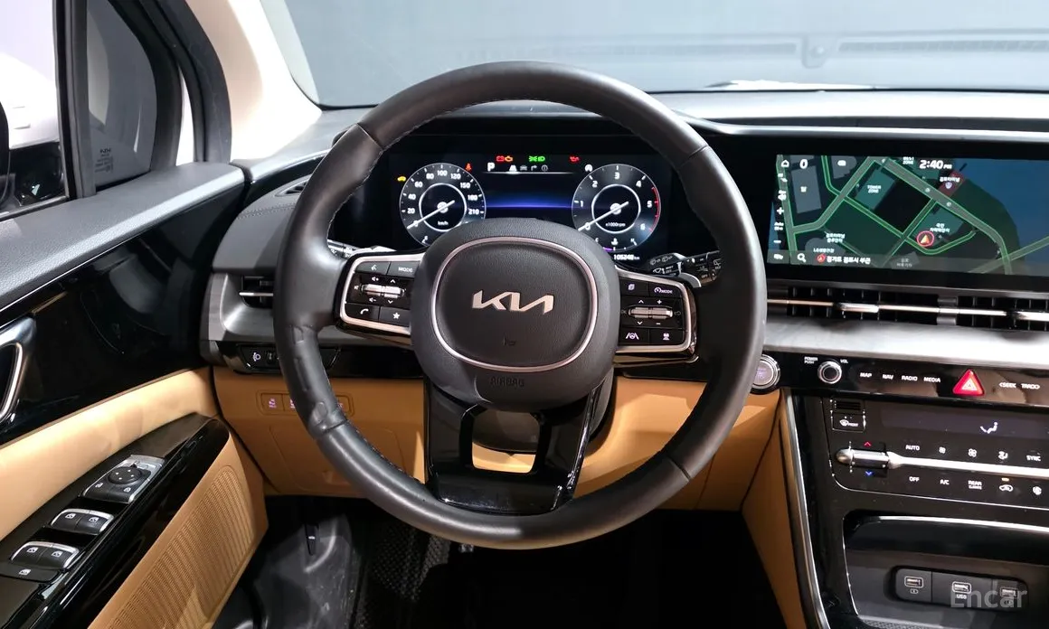 Фото 13 - Kia Carnival