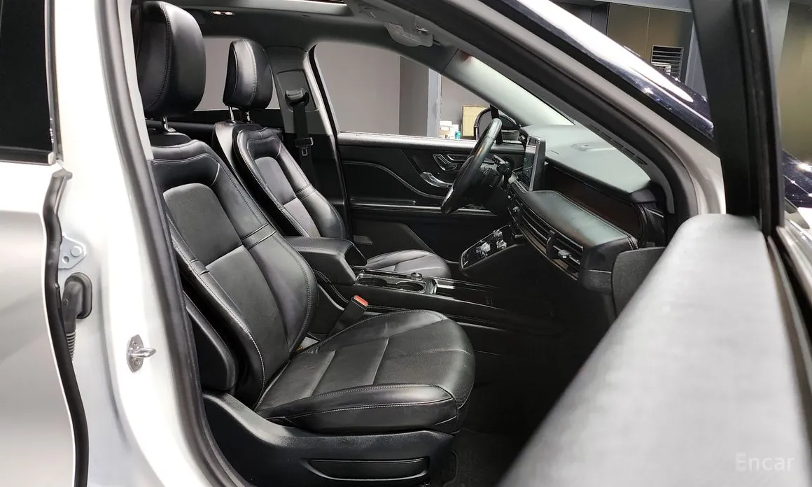 Фото 11 - Lincoln Corsair