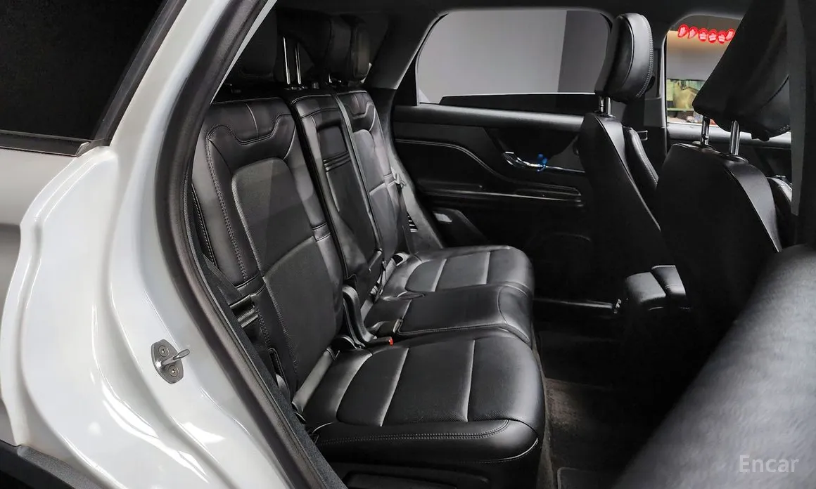 Фото 12 - Lincoln Corsair