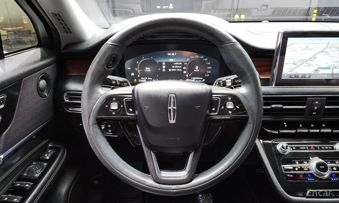 Фото 13 - Lincoln Corsair