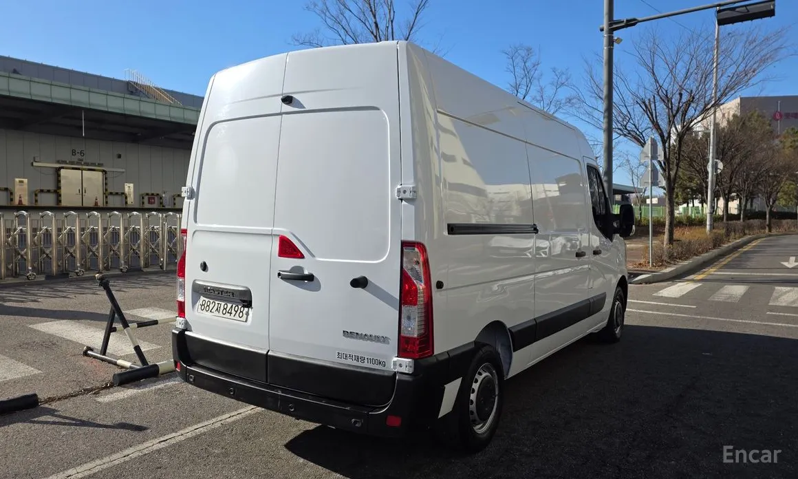 Фото 2 - Renault Master