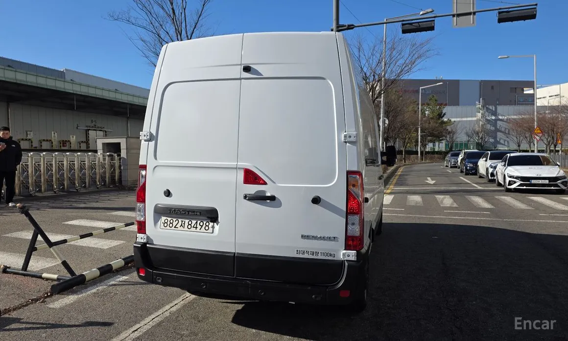 Фото 4 - Renault Master