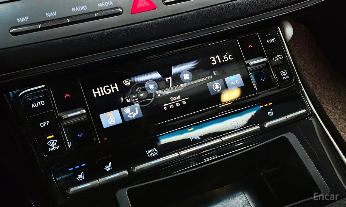 Фото 19 - Hyundai Grandeur