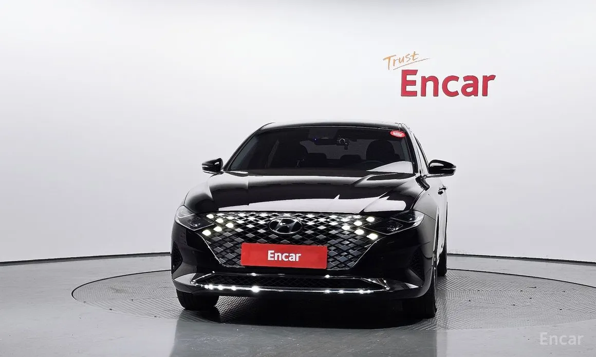 Фото 3 - Hyundai Grandeur