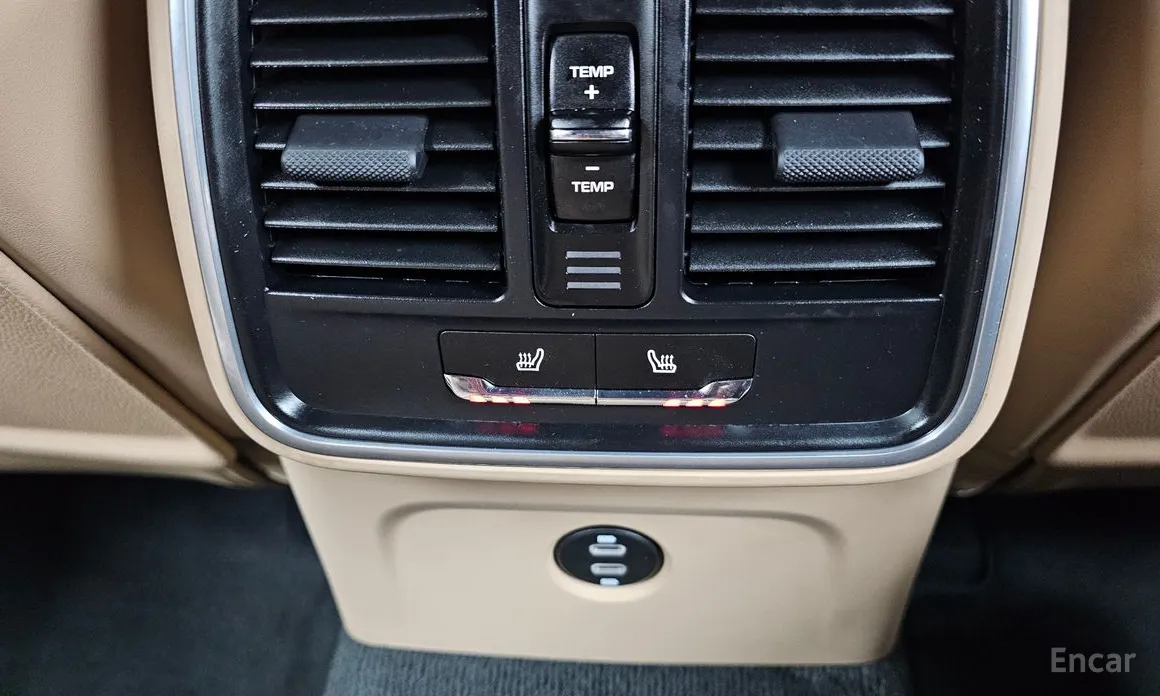 Фото 18 - Porsche Macan