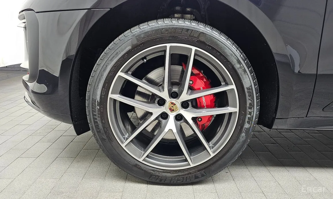 Фото 5 - Porsche Macan