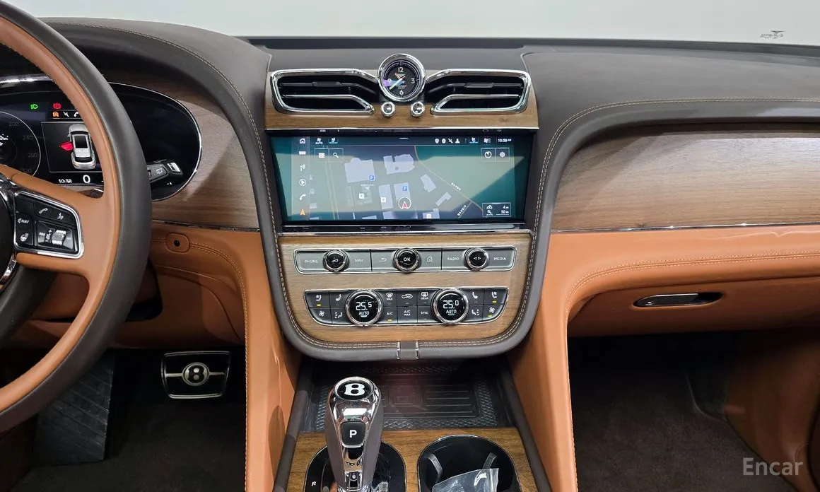 Фото 19 - Bentley Bentayga