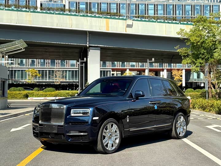 Фото 2 - Rolls-Royce Cullinan