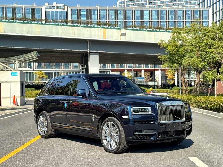 Фото 3 - Rolls-Royce Cullinan