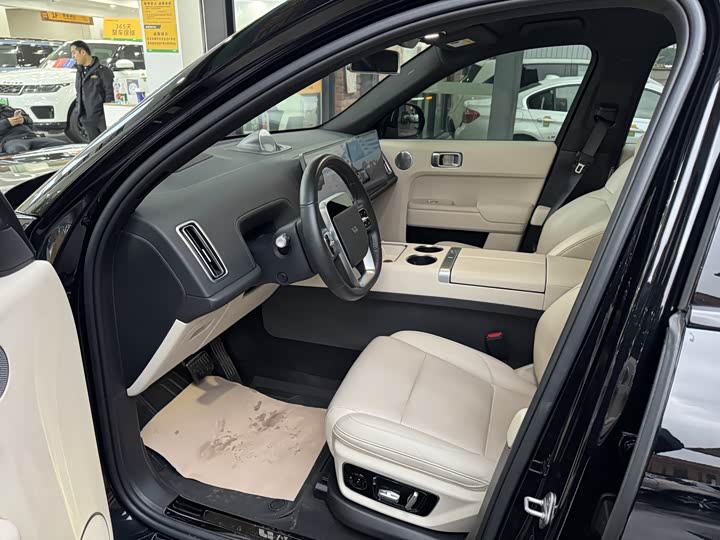 Фото 7 - LiXiang L7