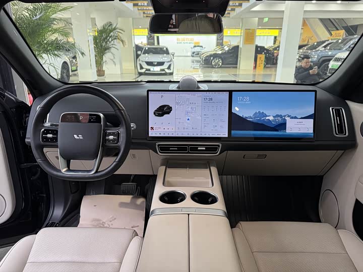 Фото 9 - LiXiang L7