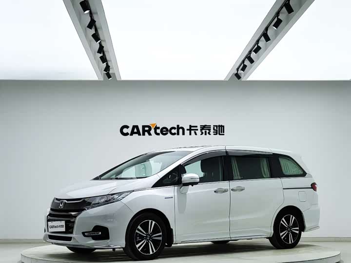 Фото 1 - Honda Odyssey