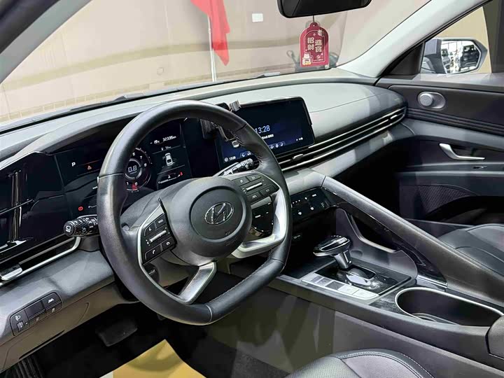 Фото 6 - Hyundai Elantra N line