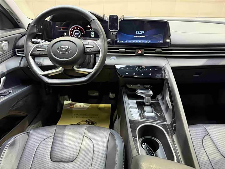 Фото 7 - Hyundai Elantra N line