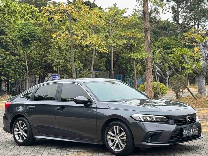 Фото 3 - Honda Civic