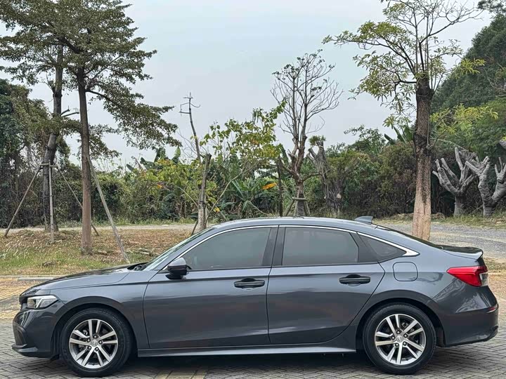 Фото 7 - Honda Civic